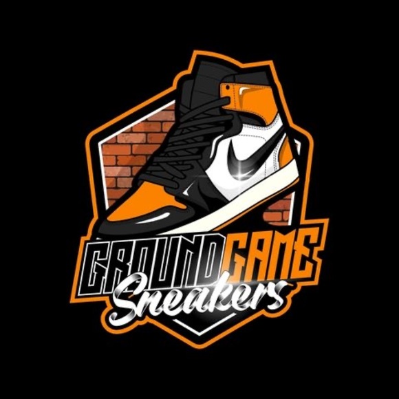 Meet your Posher, Pockets. LISTENING TO ALL OFFERS! - Picture 1 of 1